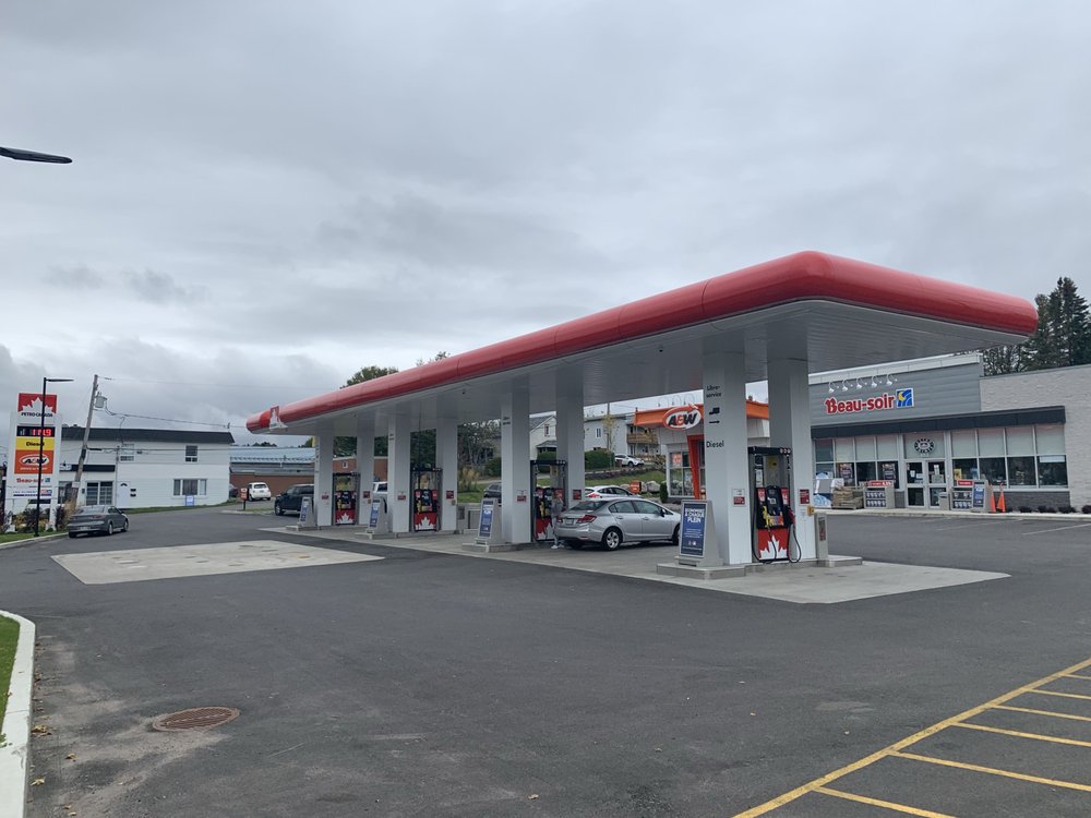 PETROCANADA Updated April 2024 852 Rue Principale E, SainteAgathe