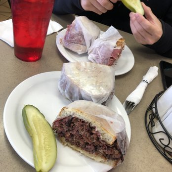 Slyman's Restaurant  - Corned beef and Reuben sandwiches - American Near Me - Cleveland, Ohio
