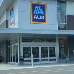 Exterior photo of ALDI - Jacksonville, Florida Exterior photo of ALDI - Jacksonville, Florida