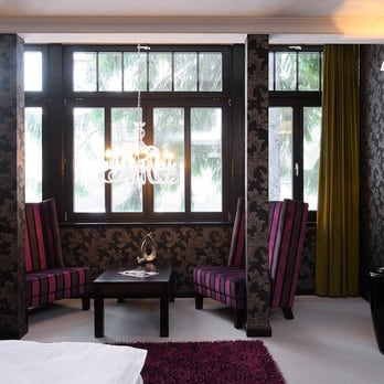 Restaurant Schöne Aussicht - Zimmer 6 (Feuer) - German Near Me - Dresden, SN