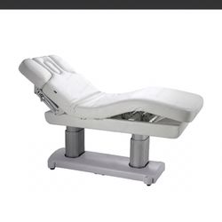 SÔL Southern Oregon Lash Salon - Comfy Lash beds used in salon. No hurt back