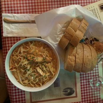 DeNicola's Restaurant - Fettuccini and chicken in mezza mezza sauce - Italian Near Me - Portland, Oregon DeNicola's Restaurant - Fettuccini and chicken in mezza mezza sauce - Italian Near Me - Portland, Oregon