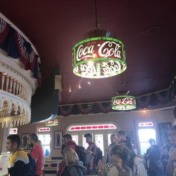 Casey's Corner - Fast Food Near Me - Marne La Vallée, 77 Casey's Corner - Fast Food Near Me - Marne La Vallée, 77