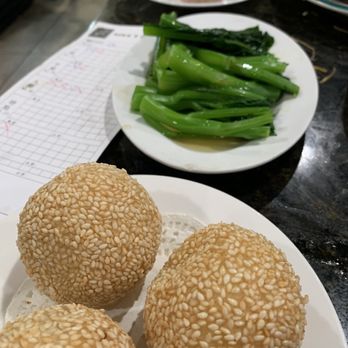 Ming's Bistro - Sesame balls, bok Choi, custard - Dim Sum Near Me - Orlando, Florida