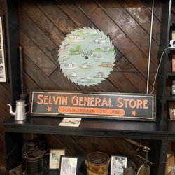 Selvin General Store - Inside the restaurant
