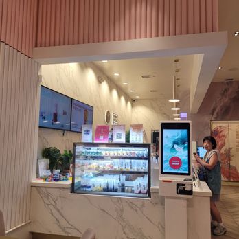 BenGong's Tea - Interior - Coffee & Tea Near Me - Irvine, California