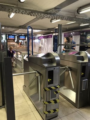 Champ de Mars Tour Eiffel by null