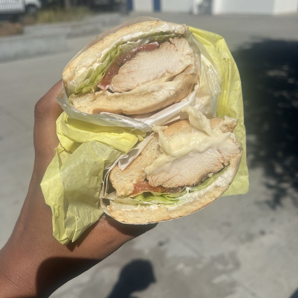 Tam's Burgers - Chicken sandwich - Burgers Near Me - Long Beach, California Tam's Burgers - Chicken sandwich - Burgers Near Me - Long Beach, California