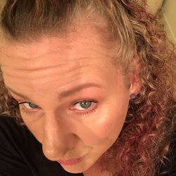 Hairlines Salon