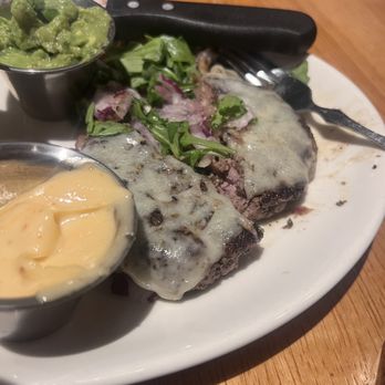 Twin Peaks - Naked Avocado Smash Burger - New American Near Me - Pembroke Pines, Florida Twin Peaks - Naked Avocado Smash Burger - New American Near Me - Pembroke Pines, Florida