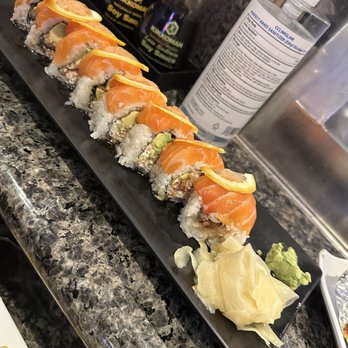 Cha Cha Sushi - 49ers roll. Very good, lemon slice makes this roll. - Sushi Bars Near Me - San Jose, California Cha Cha Sushi - 49ers roll. Very good, lemon slice makes this roll. - Sushi Bars Near Me - San Jose, California
