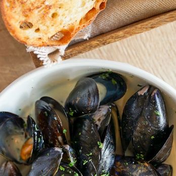 Rose Gose - Mussels - Wine Bars Near Me - Austin, Texas