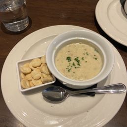 Clam chowder (split) Clam chowder (split)