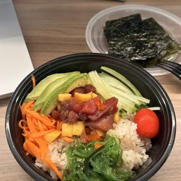 Tuna poke