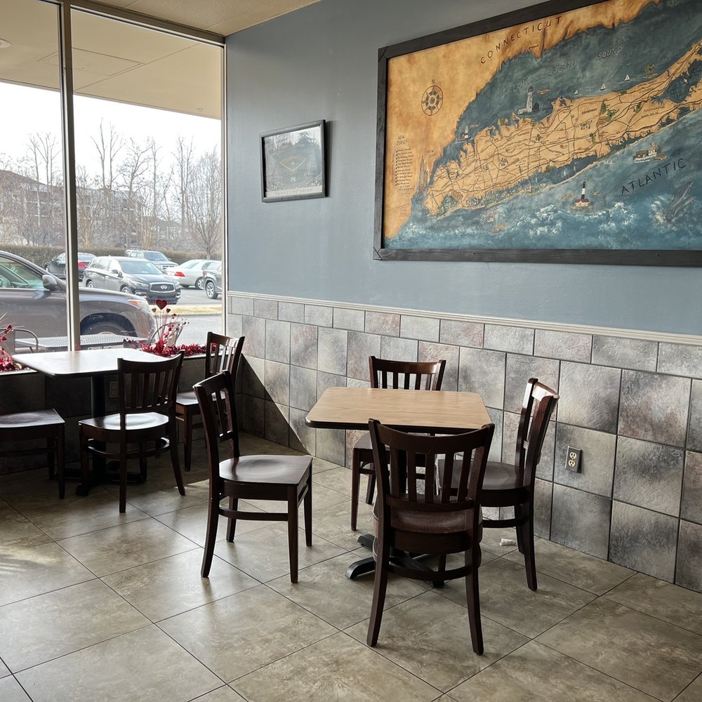 Bagel Bin - Inside Seating - Bagels Near Me - Huntersville, North Carolina