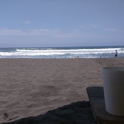 Mariscos Dago's - Las bebidas son llevadas a tu mesa donde tienes el mar frente a ti