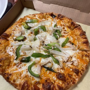 Thai Curry Pizza - Thai Curry Chicken Pizza (small) - Pizza Near Me - Long Beach, California Thai Curry Pizza - Thai Curry Chicken Pizza (small) - Pizza Near Me - Long Beach, California