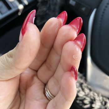 Best Nails & Spa - Left over acrylic on my fingers, super thick uneven acrylic & color application. - Nail Salons Near Me - Long Beach, California