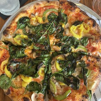 Crispelli's Bakery & Pizzeria - thin crust pizza with spinach, banana pepper and mushroom - Pizza Near Me - Clarkston, Michigan