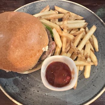 The Last Drop - Classic Cheese & Bacon Burger and chips - Pubs Near Me - Edinburgh, EDH