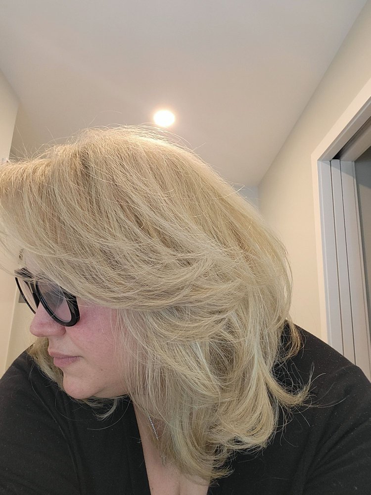 William Grusel Hair Logo