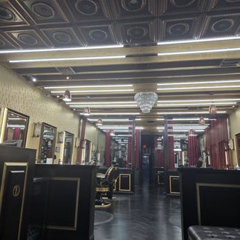 Dapper Fellas Barbershop - Barbers Near Me - Los Angeles, California Dapper Fellas Barbershop - Barbers Near Me - Los Angeles, California