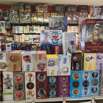 Comic-Kazi - Figma, Nendoroids, Anime figures, diorama accessories, jewellery, proplicas - Comic Books Near Me - Calgary, Alberta