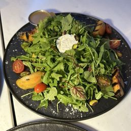 Burrata salad