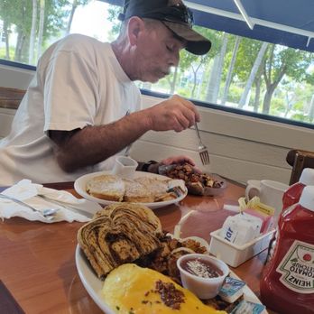 Lighthouse Cafe - Breakfast & Brunch Near Me - Sanibel, Florida Lighthouse Cafe - Breakfast & Brunch Near Me - Sanibel, Florida