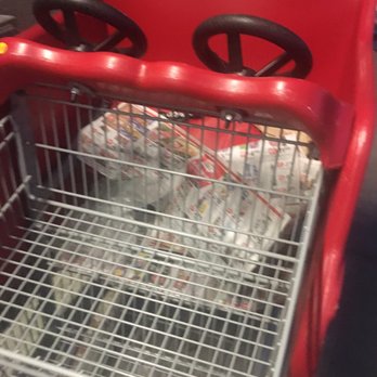 Giant Food Store - a shopping cart full of food - Grocery Near Me - Spring House, Pennsylvania