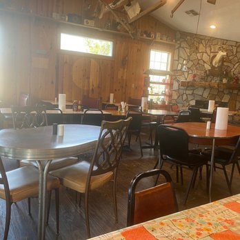 Mama's Kountry Table - Inside dining room...different tables & chairs. Cute - Southern Near Me - Homerville, Georgia
