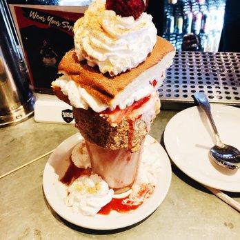 Boston Burger - Strawberry Shortcake - Burgers Near Me - Boston, Massachusetts