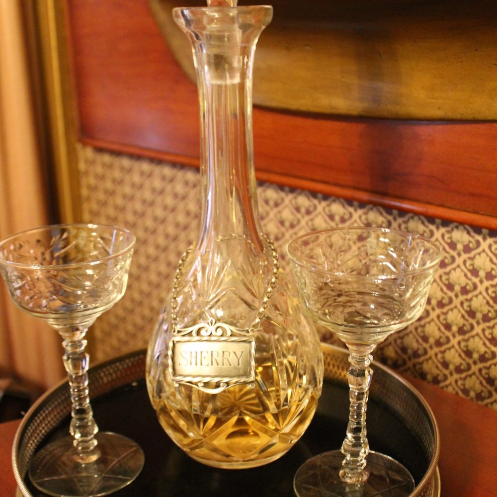 Peabody House - Sherry in the room - Bed & Breakfast Near Me - Eureka Springs, Arkansas Peabody House - Sherry in the room - Bed & Breakfast Near Me - Eureka Springs, Arkansas