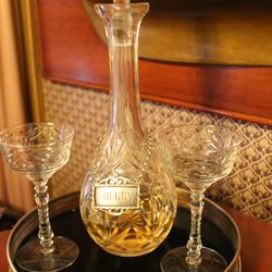 Peabody House - Sherry in the room