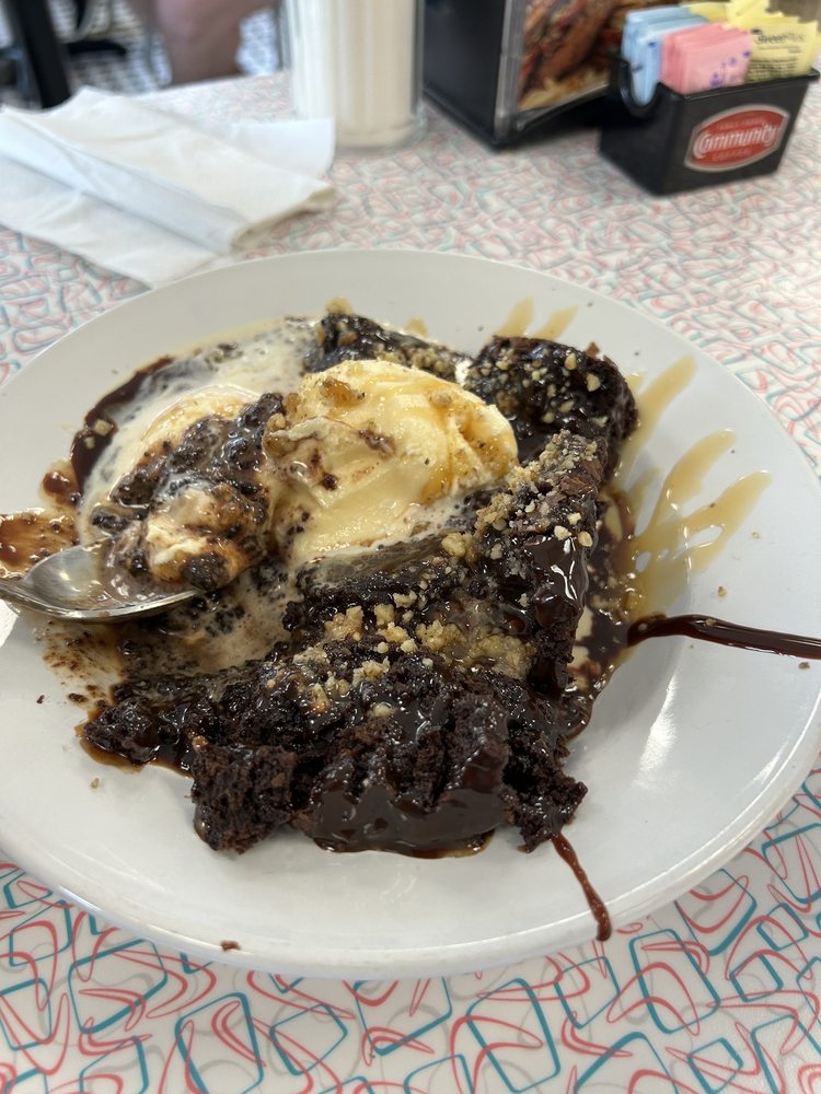 Food from Lee's Drive In