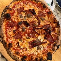 Tre Carni Pizza