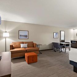 Hampton Inn & Suites by Hilton Petoskey - Guest room amenity
