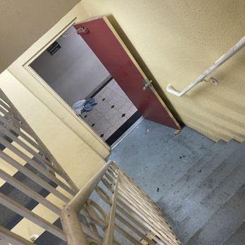 Super 8 Vallejo/Napa Valley - Going upstairs - Hotels Near Me - Vallejo, California