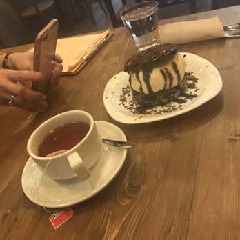 Goldfish Brew & Brew - Ice Cream Crinkle Sandwich - Coffee & Tea Near Me - Baguio City, BEN