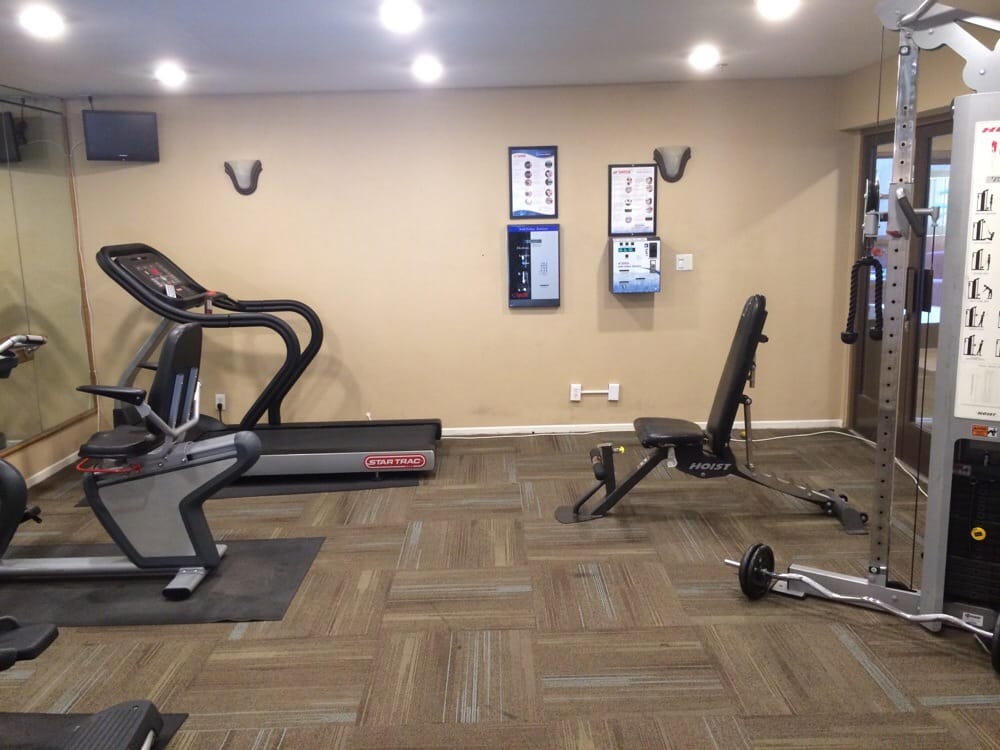 PROMENADE FITNESS CENTER 146 W Whiting Ave, Fullerton, California