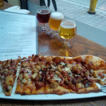 Beerbistro - Pork pizza and a flight, doesn't get any better! - Bistros Near Me - Toronto, Ontario