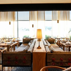 Canopy by Hilton Baltimore Harbor Point - Restaurant