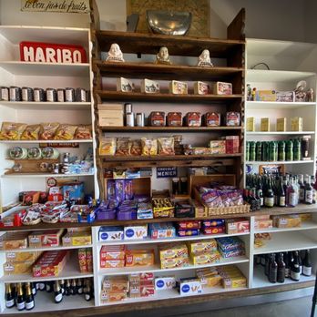 Moulin - Inside - Cafes Near Me - Costa Mesa, California