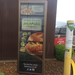 Wendy's - Jalapeños fresco chicken sandwich with ghost pepper fries