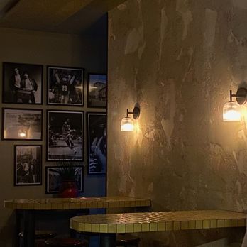 Bar Jabroni - inside vibe - Wine Bars Near Me - San Francisco, California Bar Jabroni - inside vibe - Wine Bars Near Me - San Francisco, California