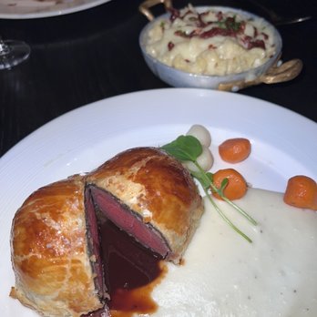 Gordon Ramsay Hell's Kitchen - Beef Wellington - Steakhouses Near Me - Stateline, Nevada