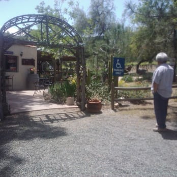 Shadow Mountain Vineyards & Winery - Entry to the tasting room - Wine Tasting Room Near Me - Warner Springs, California