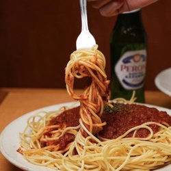 Mythos Restaurant - Spaghetti with meat sauce
