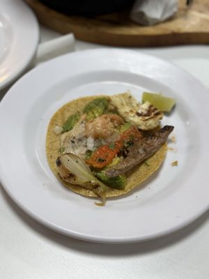 Taquería Los Chachalacos by null