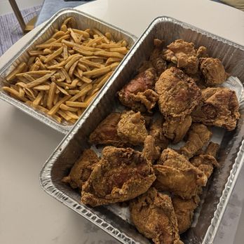 Harold's Chicken Shack - 24 Chicken with Pan of Lemon Pepper Fries - Chicken Wings Near Me - Chicago, Illinois Harold's Chicken Shack - 24 Chicken with Pan of Lemon Pepper Fries - Chicken Wings Near Me - Chicago, Illinois
